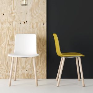 BEN Plastic Chair on Wooden Legs
