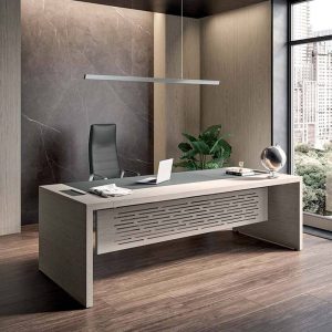 E10 Executive Desk