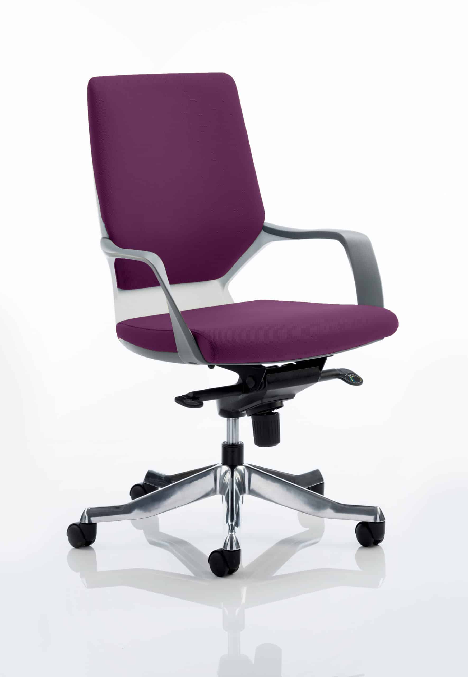 Xenon Medium Back Executive Office Chair with Arms - Image 9